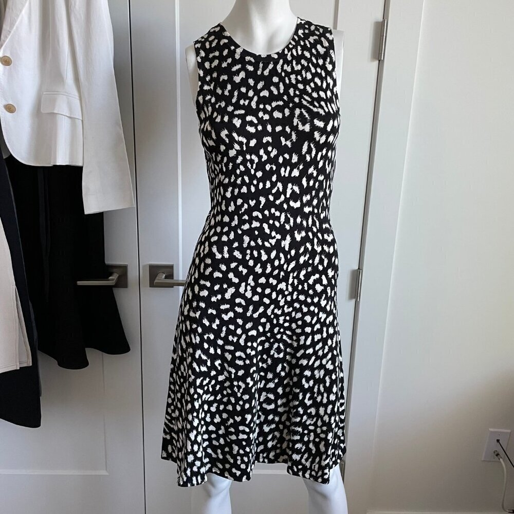 Michael Kors Slvless Crew Nk Fit & Flare Animal Print Knit Dress Blk Cream Sz S - Picture 11 of 11